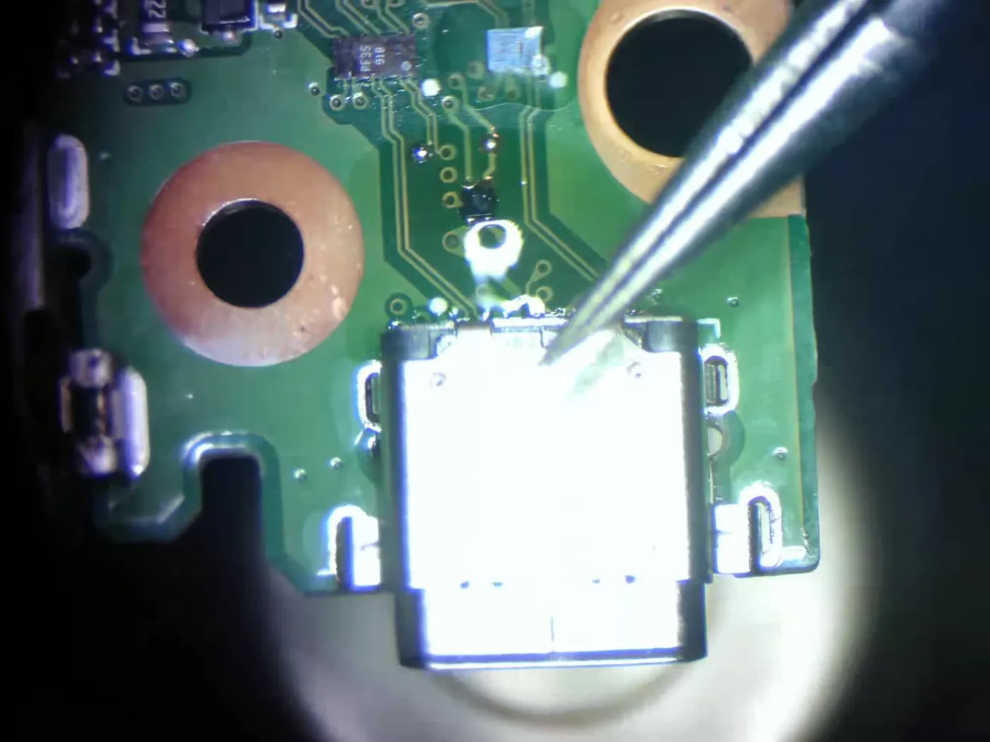 Connecteur USB-C avant intervention